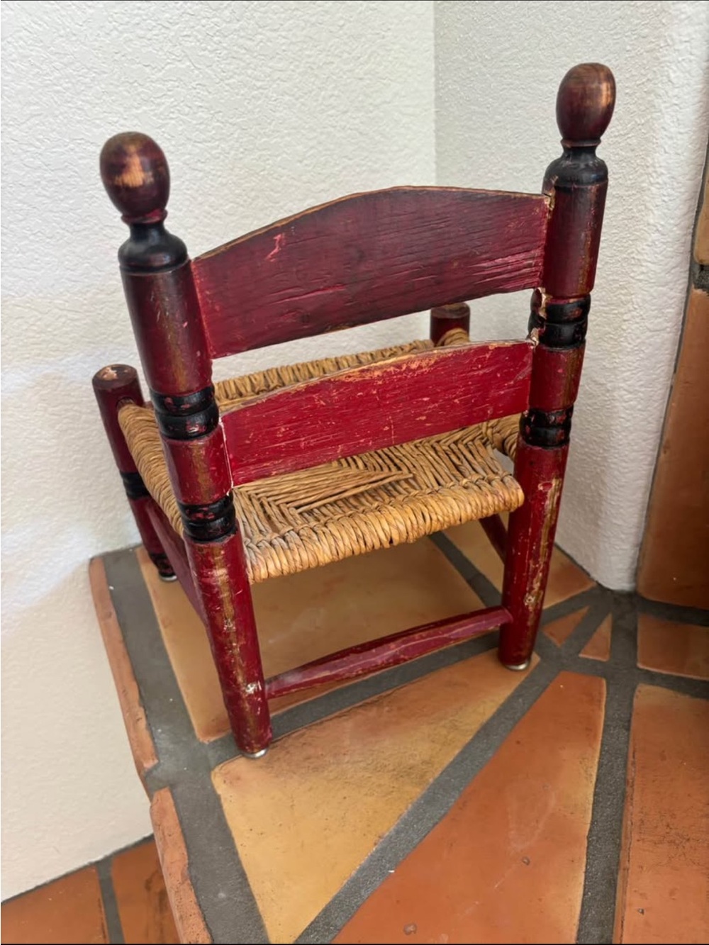 Vintage Mexican Folk Art Children’s-decorative Chair with Woven Seat - Picture 4 of 4